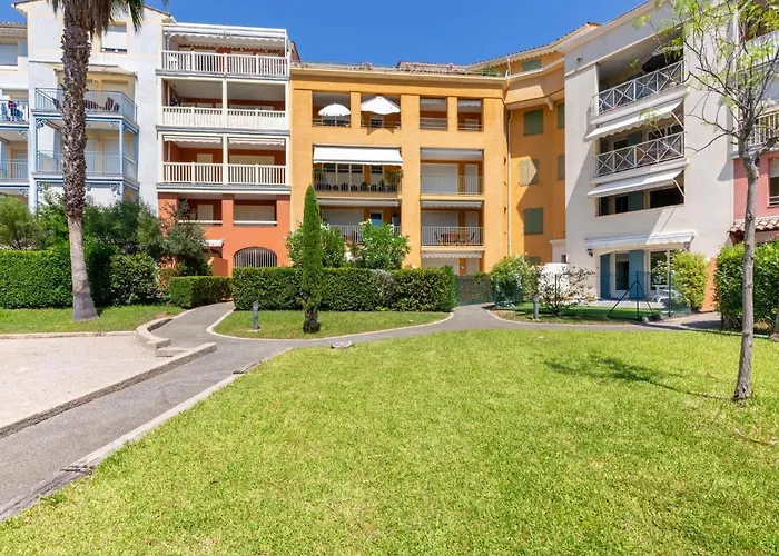 Appartement Terre Du Soleil-1 By Interhome Sainte-Maxime